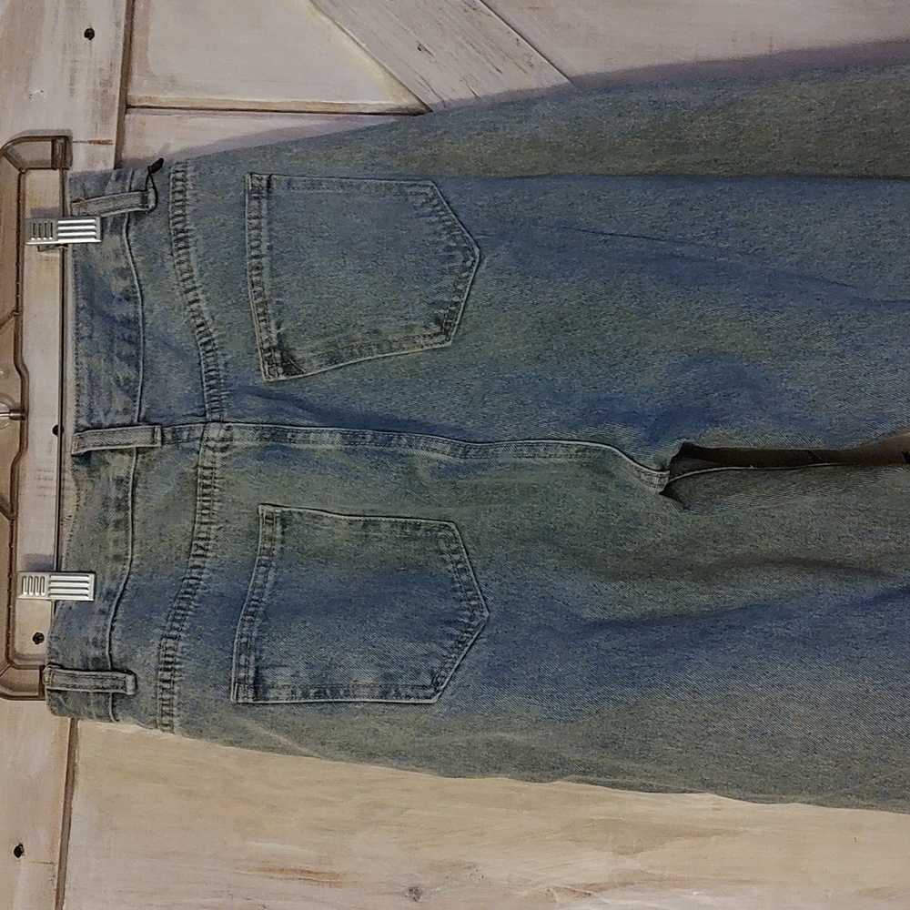 Jean - Picture 3 of 3